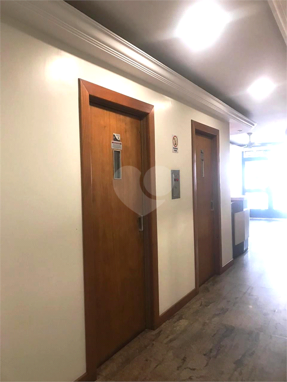 Venda Apartamento Porto Alegre Centro Histórico REO542719 5