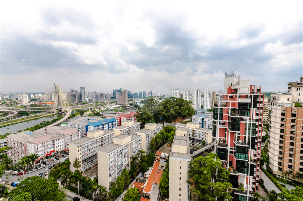 Venda Apartamento São Paulo Real Parque REO542724 5