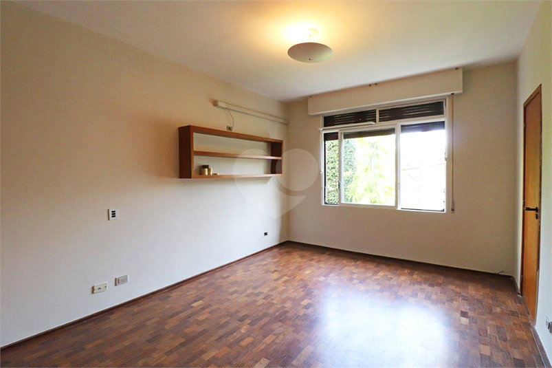 Venda Casa São Paulo Pacaembu REO546296 40