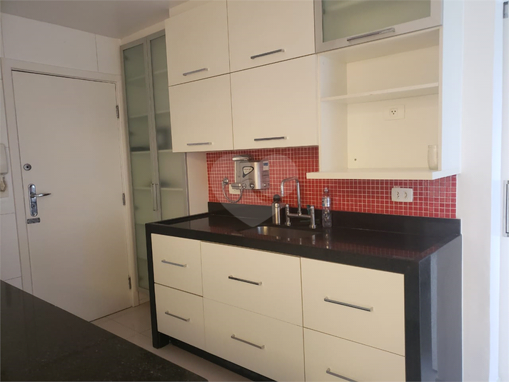 Venda Apartamento São Paulo Bela Vista REO549034 13