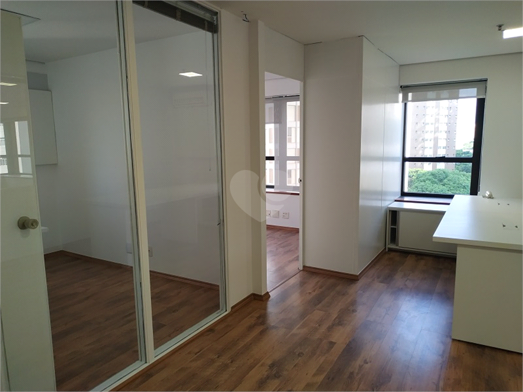 Venda Salas São Paulo Paraíso REO551574 4