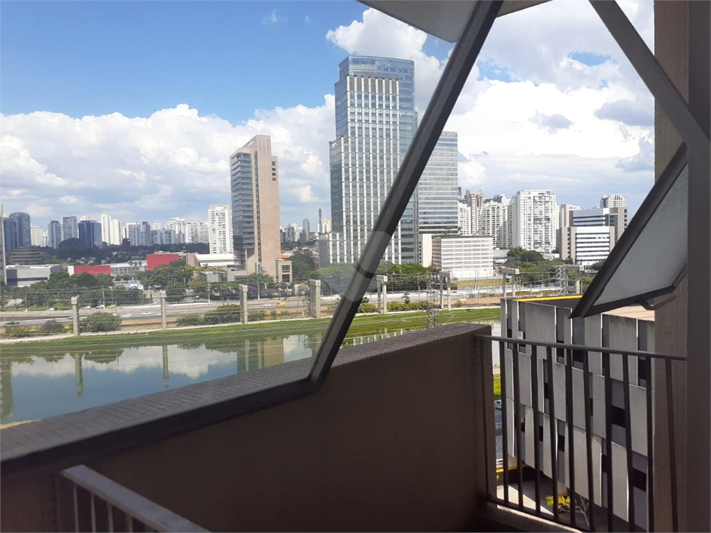 Aluguel Apartamento São Paulo Real Parque REO555193 4