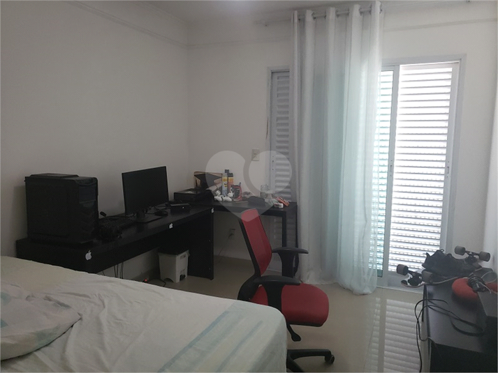 Venda Casa São Paulo City América REO555756 16