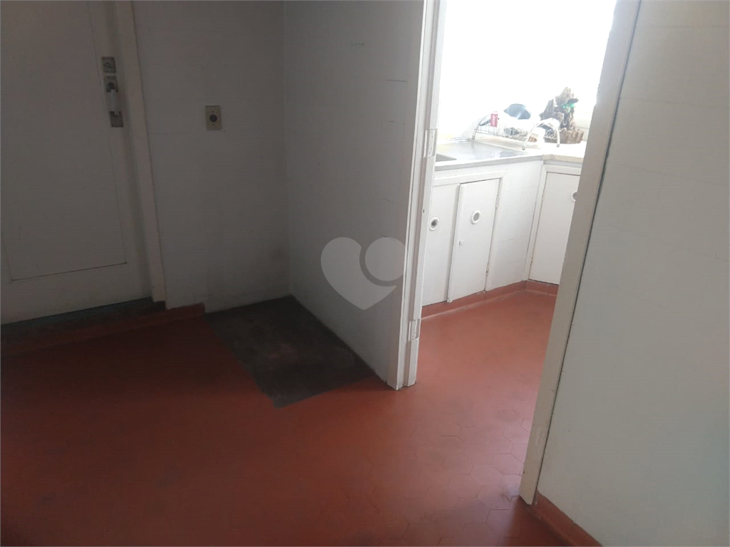 Venda Apartamento Porto Alegre Centro Histórico REO556870 11