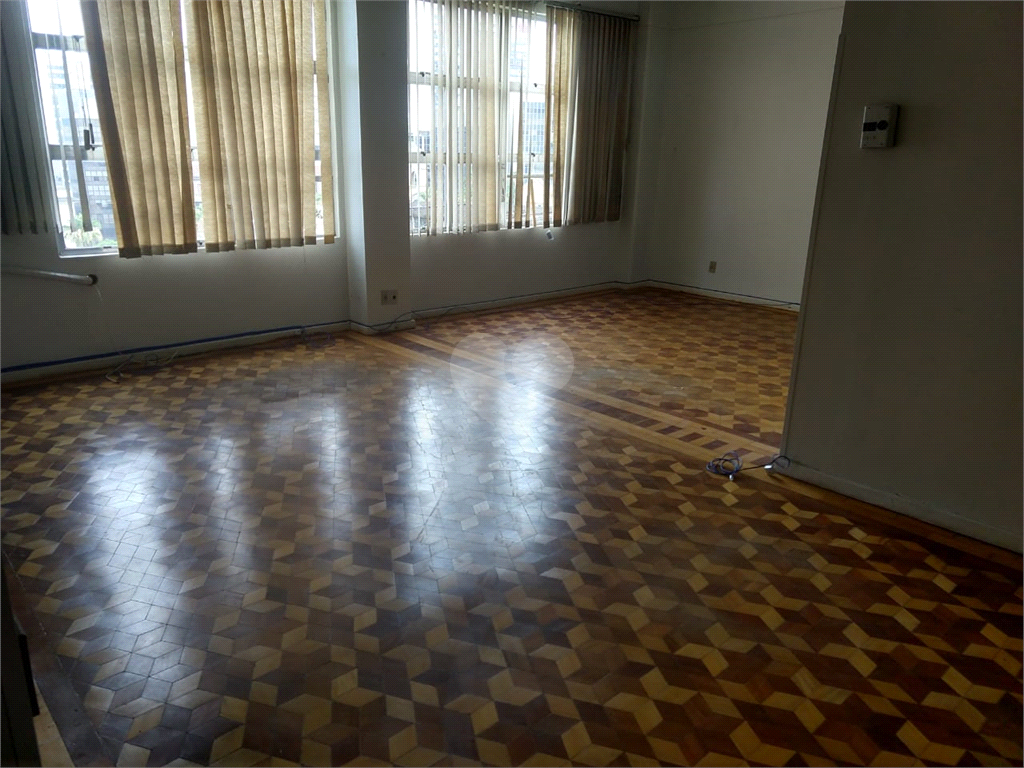 Venda Apartamento Porto Alegre Centro Histórico REO556870 5