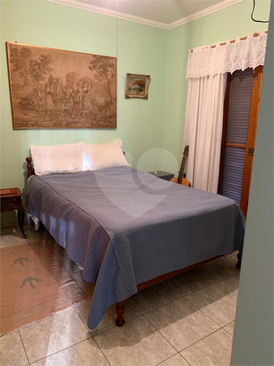 Suíte americana com 2 quartos e banheiro contíguo