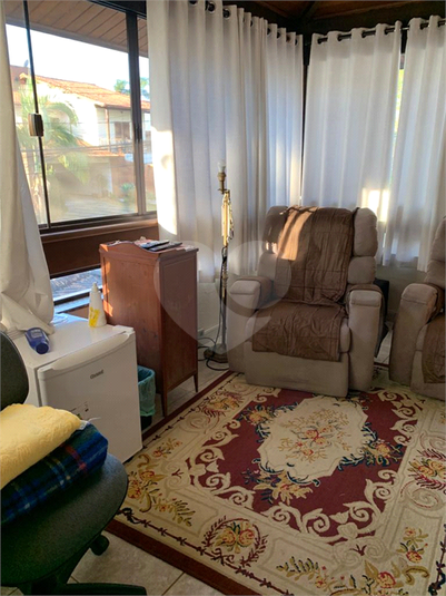 Escritório/sala íntima da suíte máster