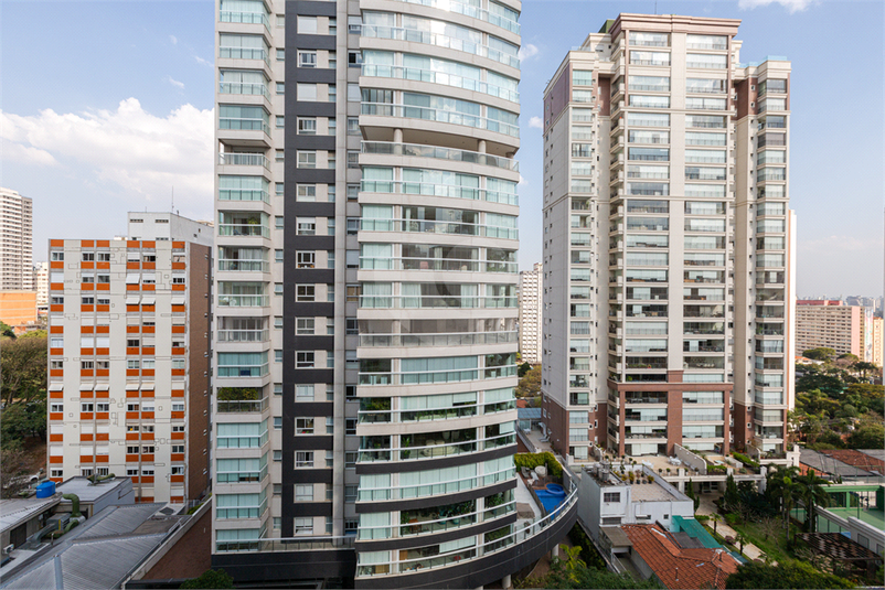 Foto REO561191