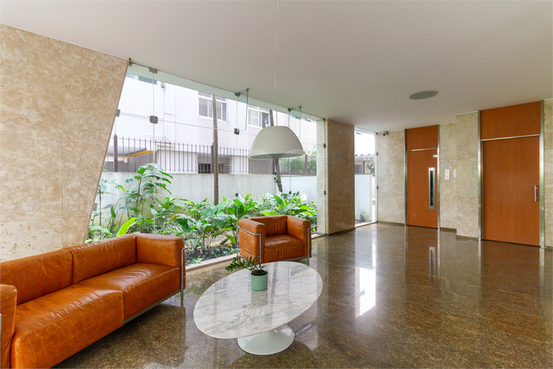 Foto REO561539