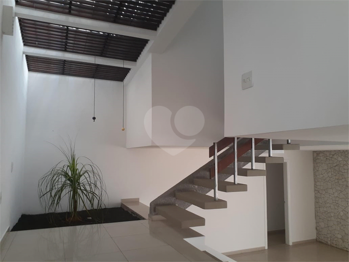 Foto REO563010