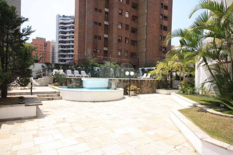 Foto REO56401