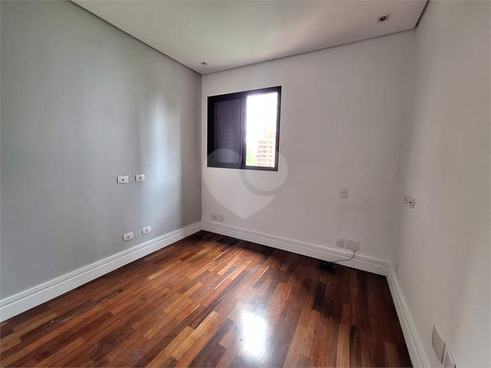 Foto REO569063