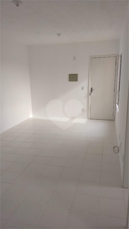 Venda Apartamento Gravataí Jansen REO572416 4