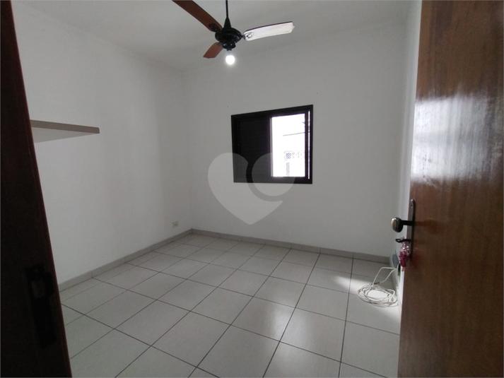 Venda Villagio São Vicente Centro REO573620 21