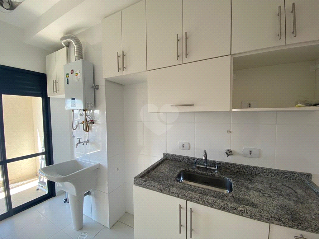 Venda Apartamento Cotia Granja Viana REO574341 10