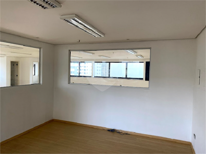 Venda Salas São Paulo Santa Cecília REO576375 11