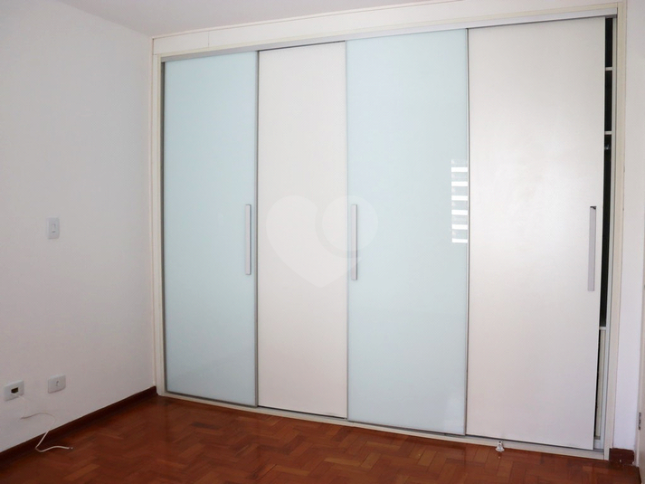 Foto REO577193