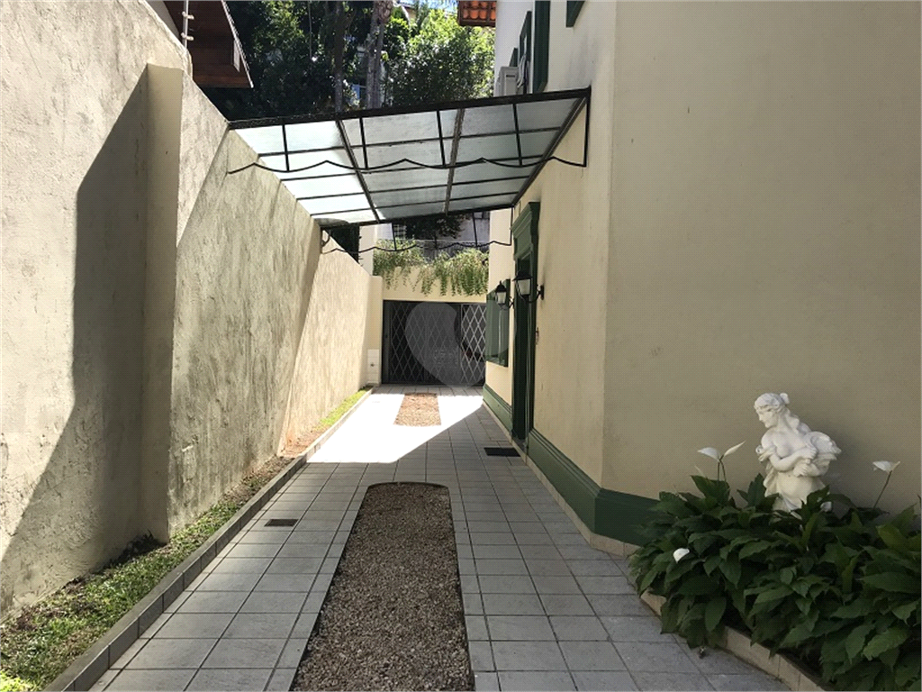 Venda Casa São Paulo Pacaembu REO579074 48