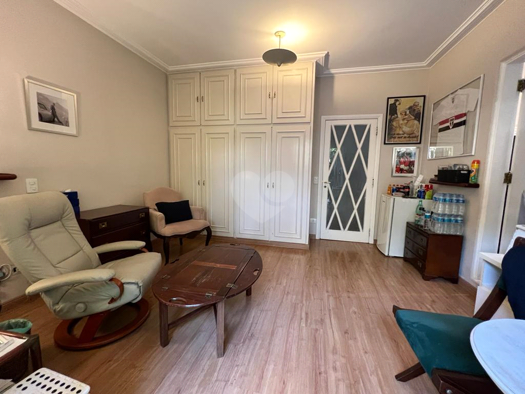 Venda Casa São Paulo Pacaembu REO579074 35