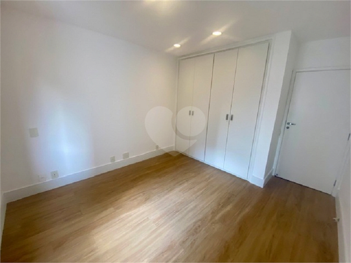 Venda Apartamento São Paulo Cerqueira César REO579732 17