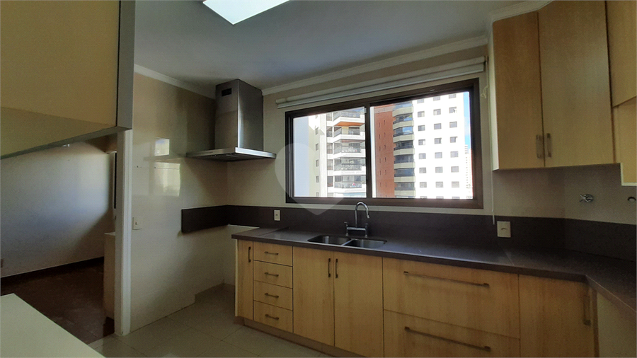 Venda Apartamento São Paulo Campo Belo REO583372 32