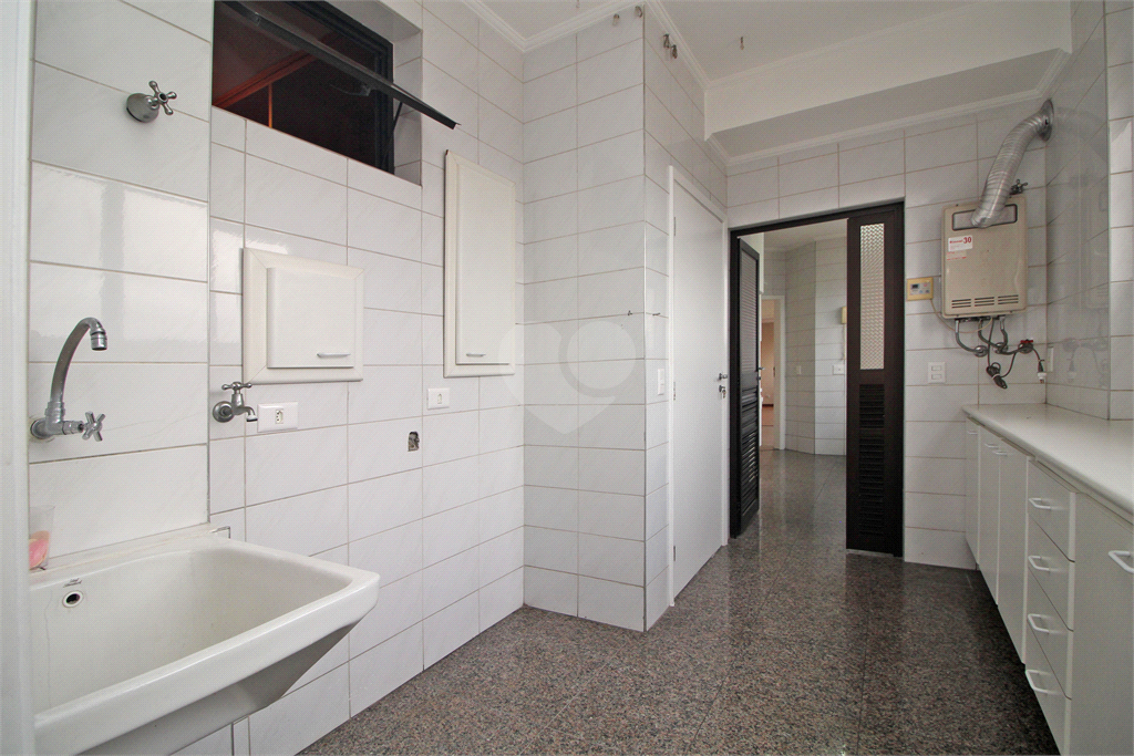 Venda Apartamento São Paulo Moema REO585325 36