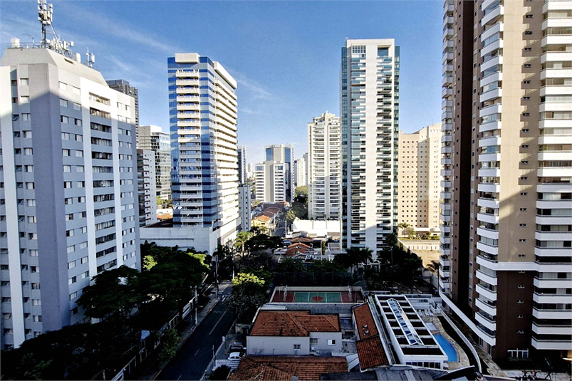 Foto REO589041