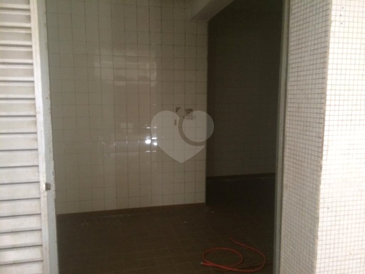 Venda Apartamento São Paulo Santana REO595710 11