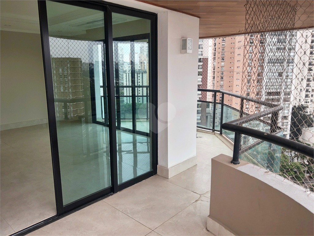 Aluguel Apartamento São Paulo Moema REO597451 32