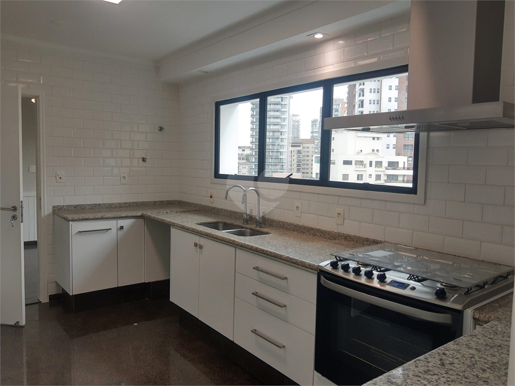 Aluguel Apartamento São Paulo Moema REO597451 52