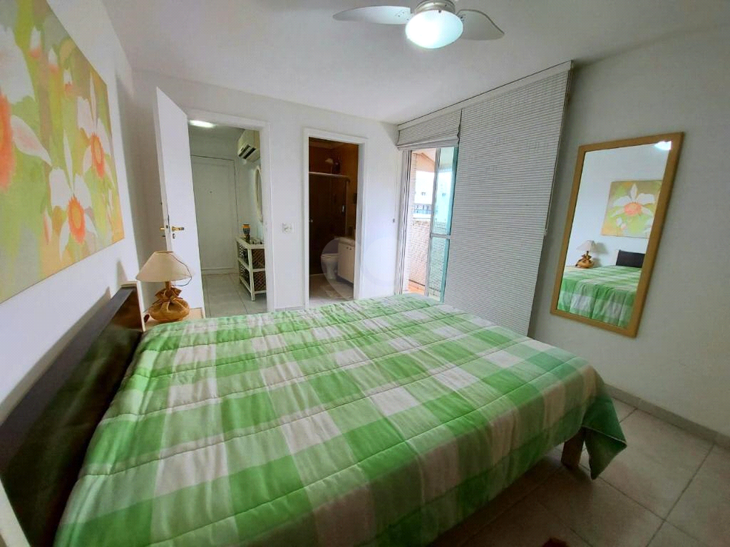 Venda Duplex Guarujá Pitangueiras REO599071 17