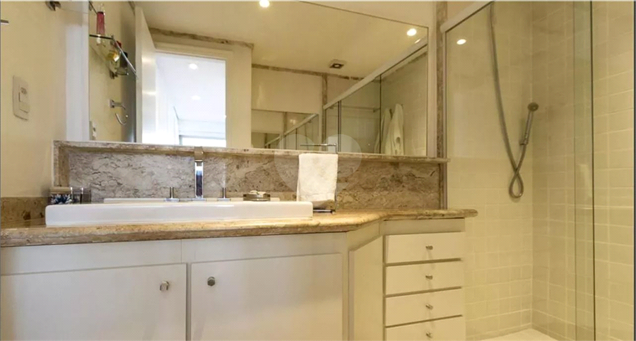 Banheiro suite