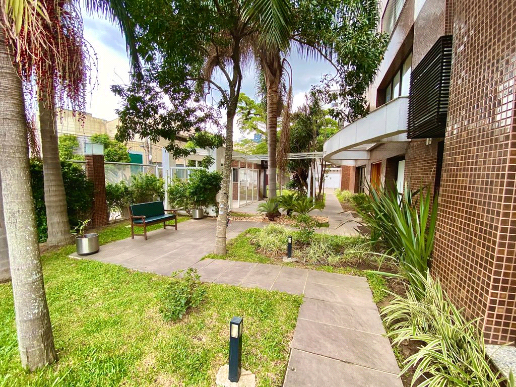 Venda Apartamento Porto Alegre Menino Deus REO601254 37