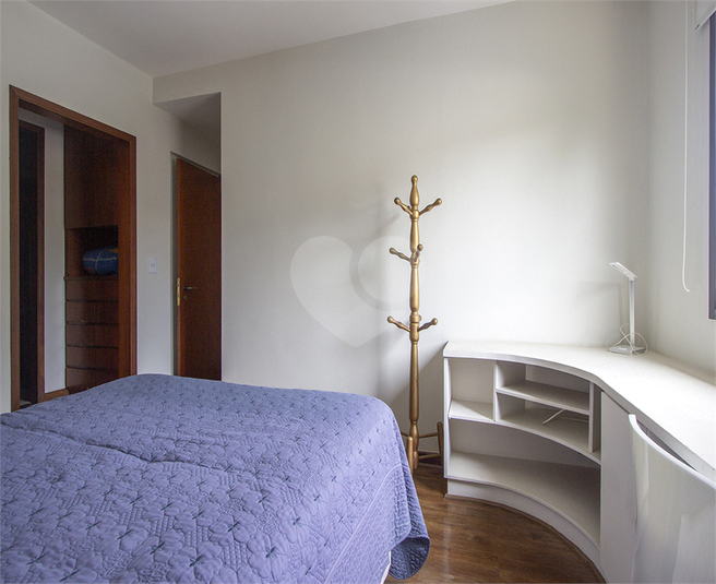 Foto REO603075