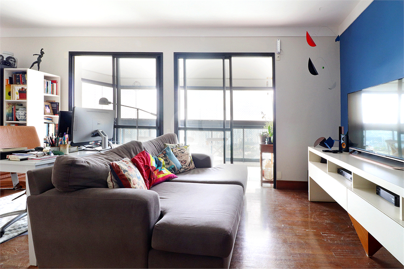 Foto REO603150