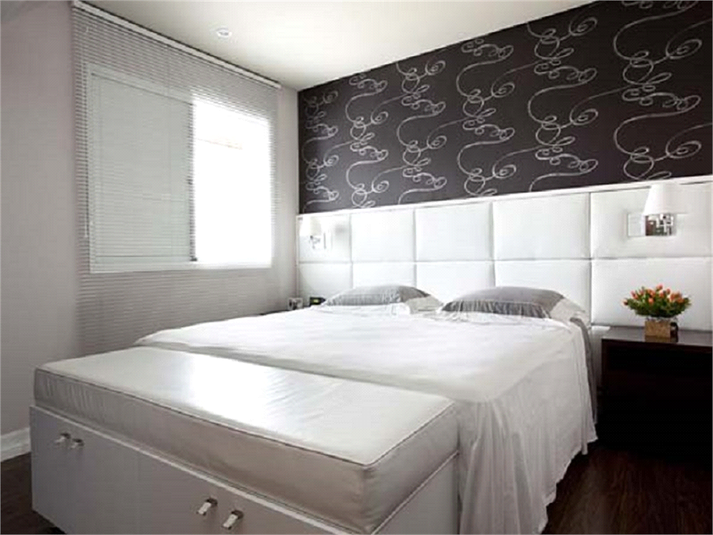 Foto REO60427