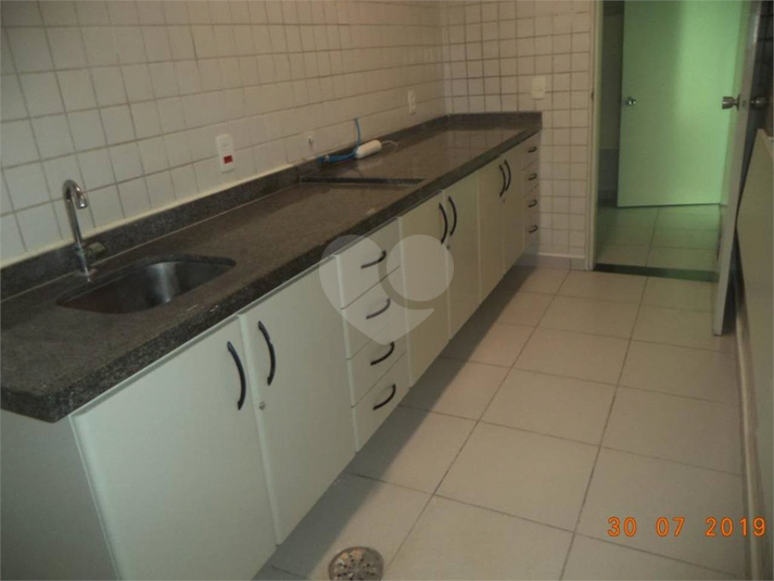 Venda Salas São Paulo Jardim São Luís REO604697 25