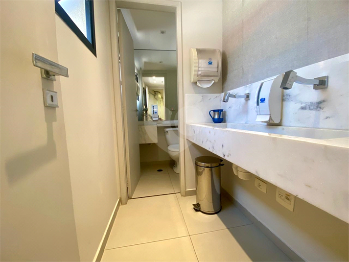 Venda Apartamento São Paulo Santa Cecília REO6055 10