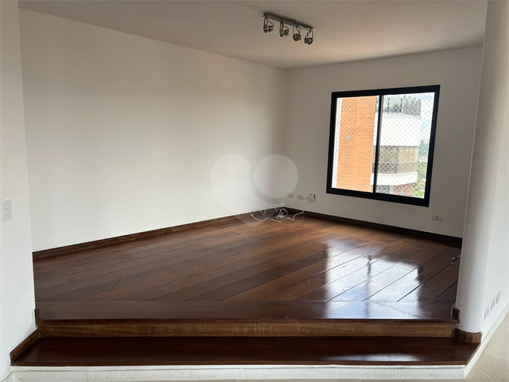Foto REO606399