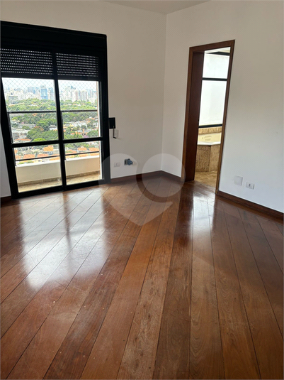 Foto REO606399