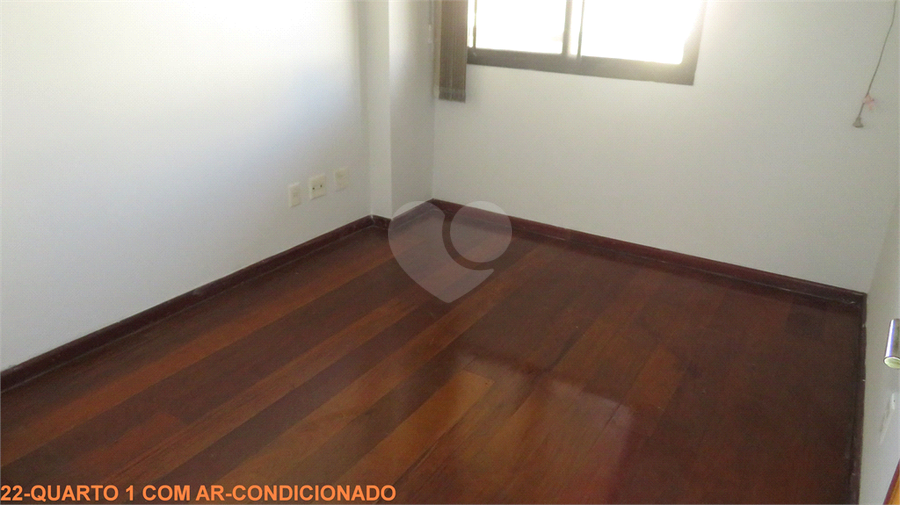 QUARTO 1 COMAR-CONDICIONADO