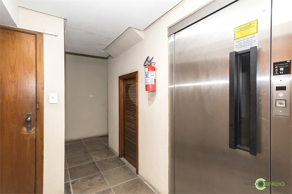 Venda Apartamento Porto Alegre Auxiliadora REO607545 50