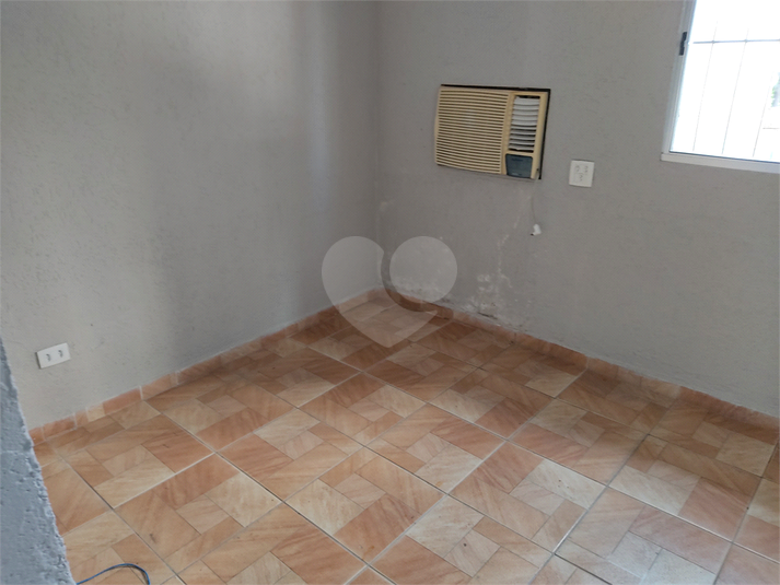 Aluguel Salão Comercial Santos Ponta Da Praia REO609645 17