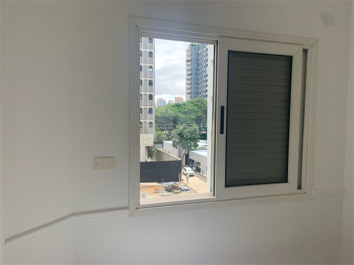 Foto REO609835