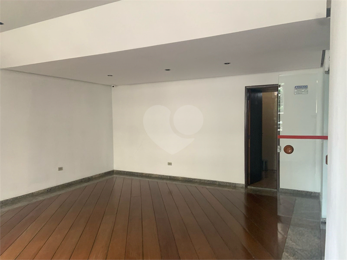 Foto REO609835