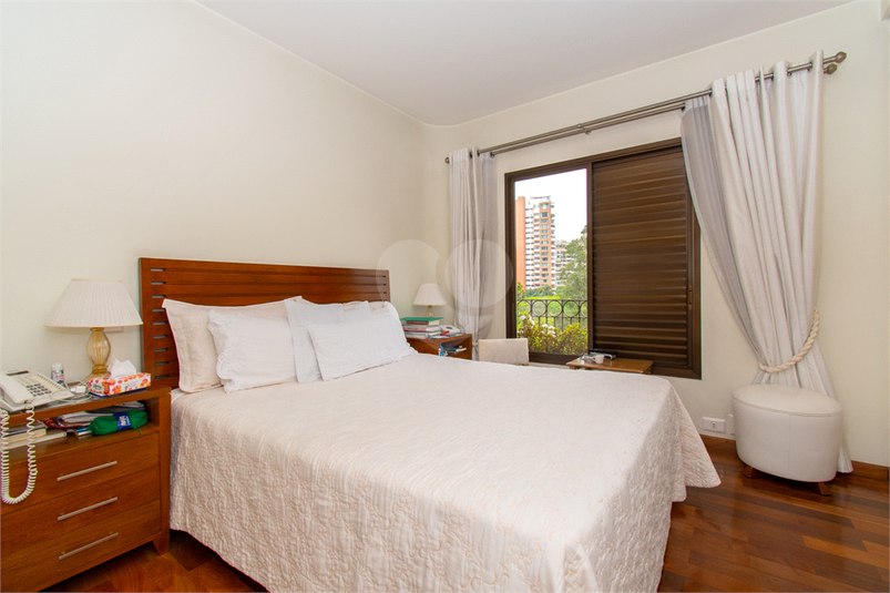Foto REO609904