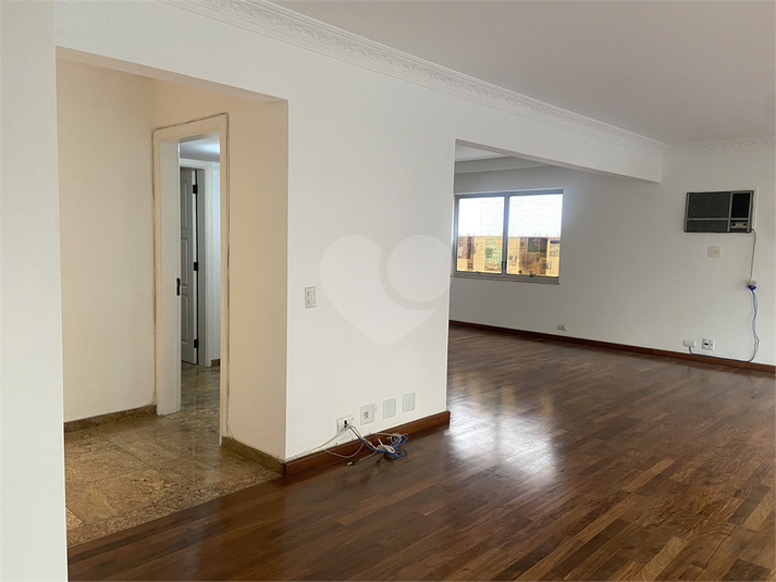 Foto REO612831