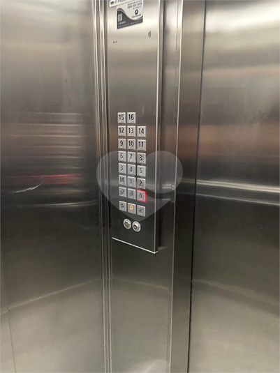 Elevador Social.