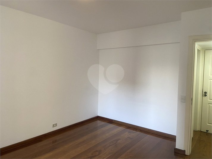 Dorm. 3