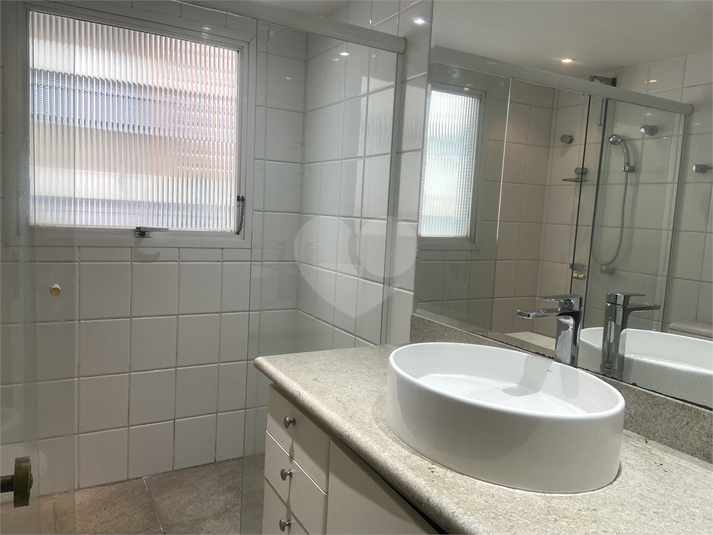 Suite 2